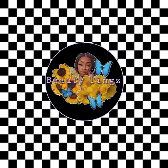 Clear Lipgloss .. Shop Beauty Tingz🦋🌻 - Picture 1 of 2